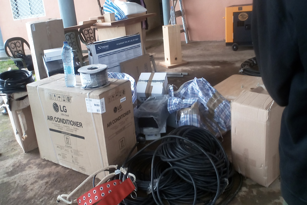 PNDP-North West : Nkor Council Receives Radio Equipments